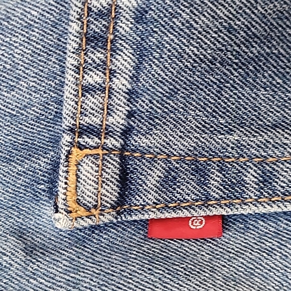 Vintage Levi Dad Jeans, On Trend - Picture 12 of 16